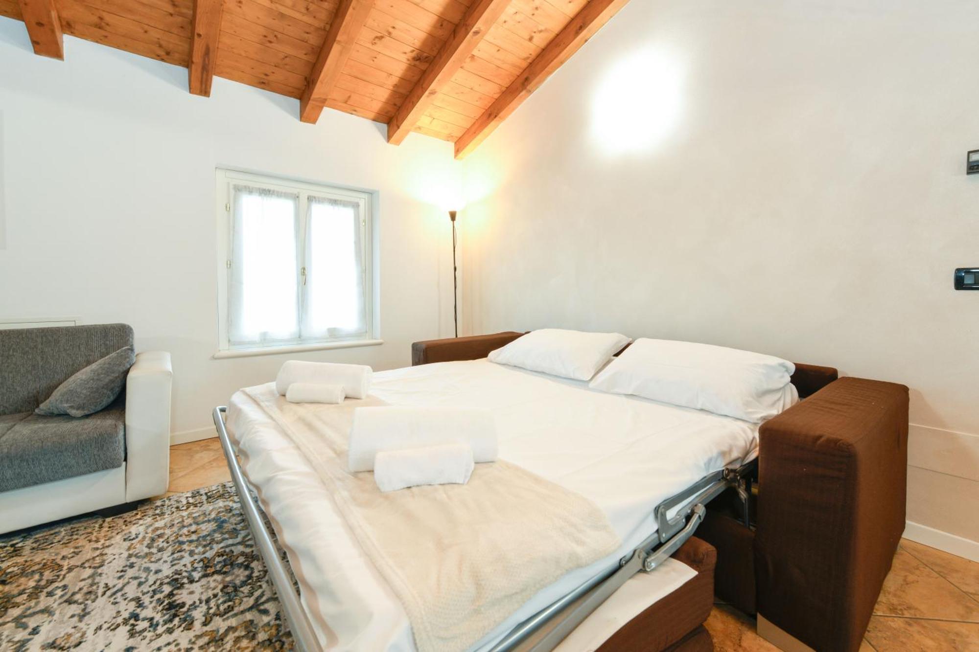 Wendy Apartment- Twobedroom & Pool & Parkprivatefree & Sports Desenzano del Garda Exterior photo